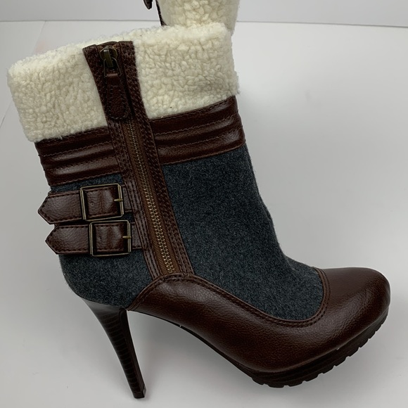 Elle ankle heeled boots - Picture 9 of 12